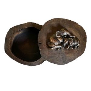Vintage Elephant Mother with Baby Engraved Wooden Round Keepsake Box